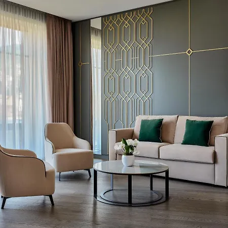 ホテル Boutique ストレーザ