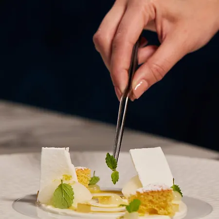 ホテル Boutique ストレーザ